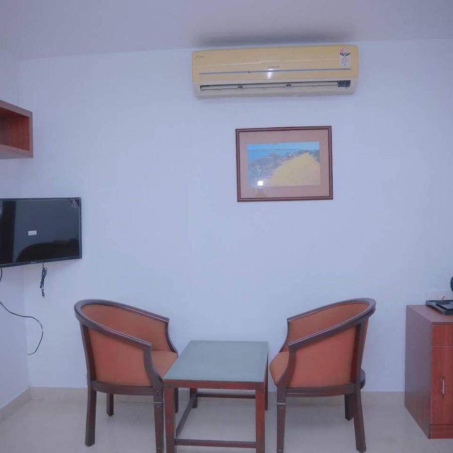 Redbell Suites Malapuram Malappuram Luaran gambar
